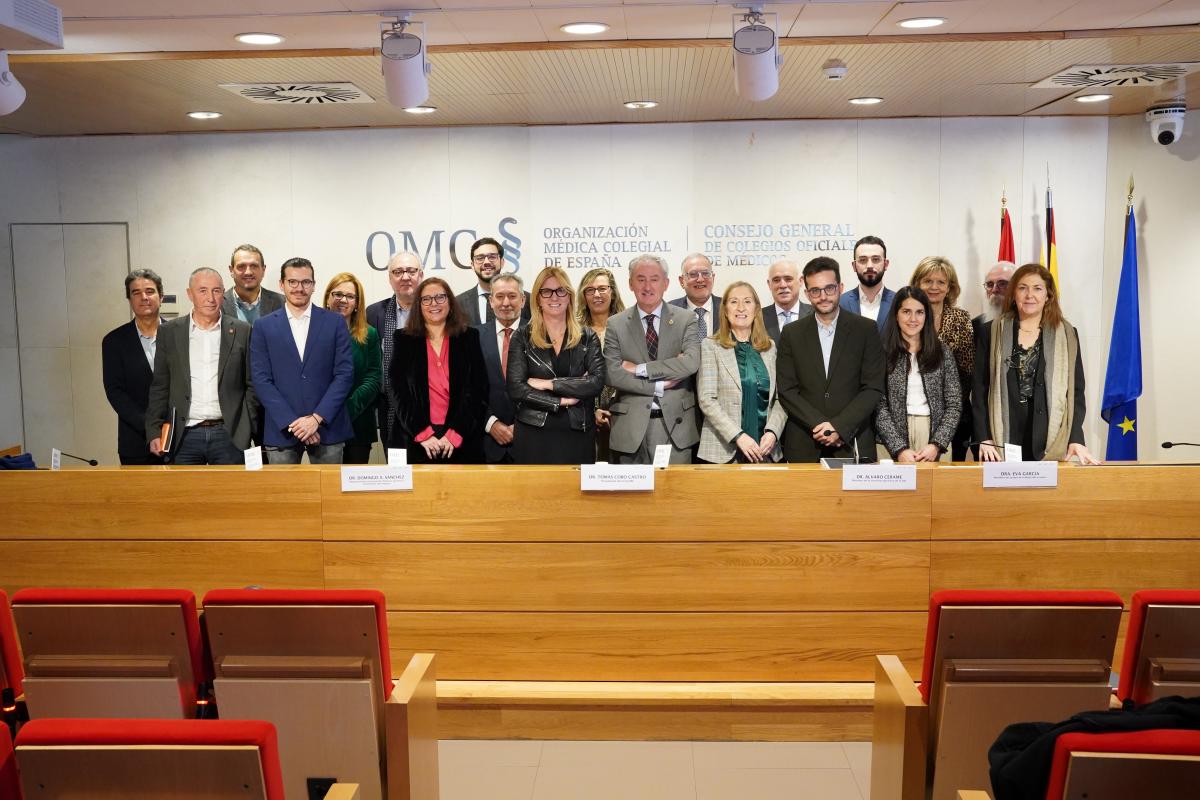 foto grupo cgcom y representantes políticos