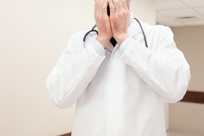 medico_preocupado