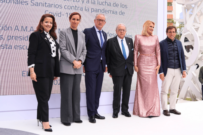 posado-homenaje_17_mayo