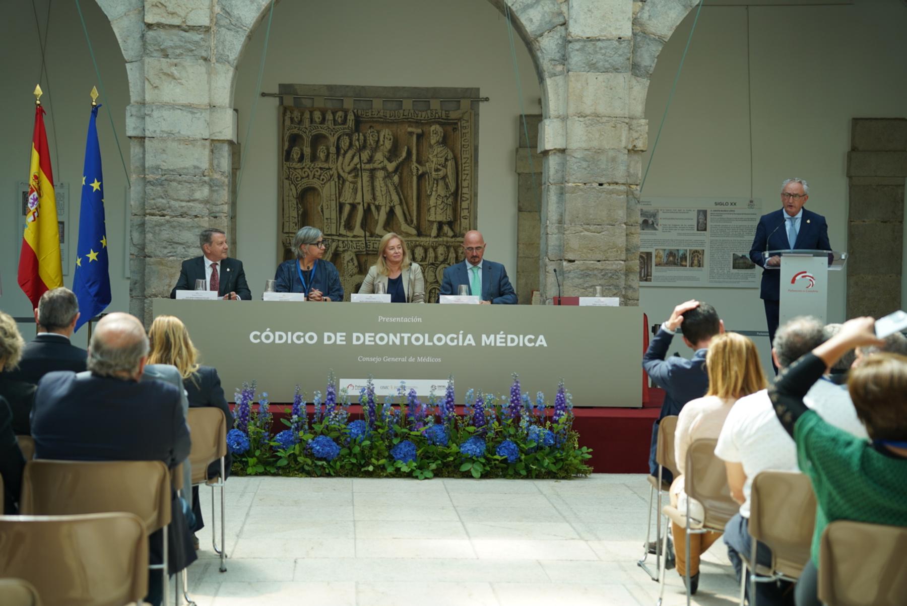 presentacion_en_parlamento_cantabria