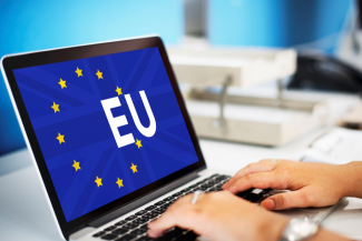 UE