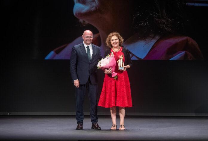 dra_moya_premio_especial_alicante