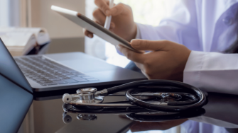 medico_tablet_consulta