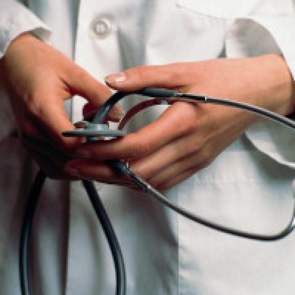 Manos estetoscopio