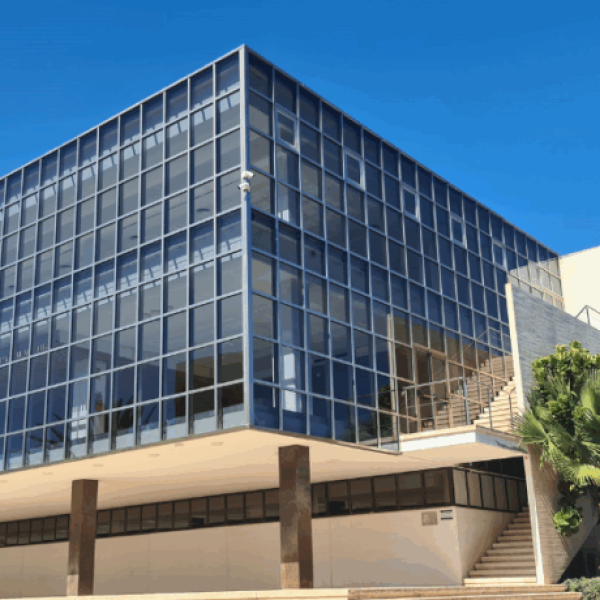 fachada-del-colegio-oficial-de-medicos-de-alicante